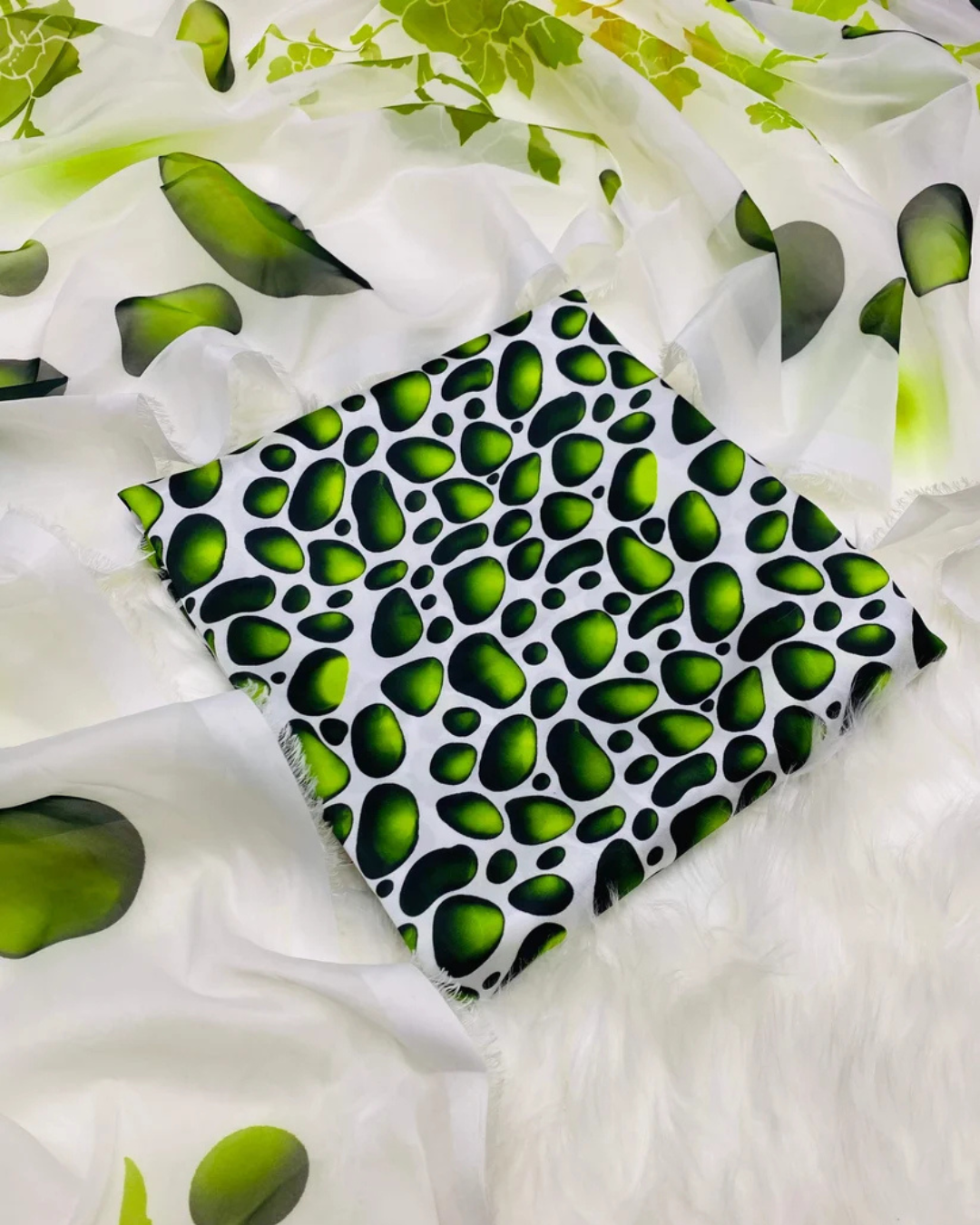 CHINA SILK 3D GREEN STONE